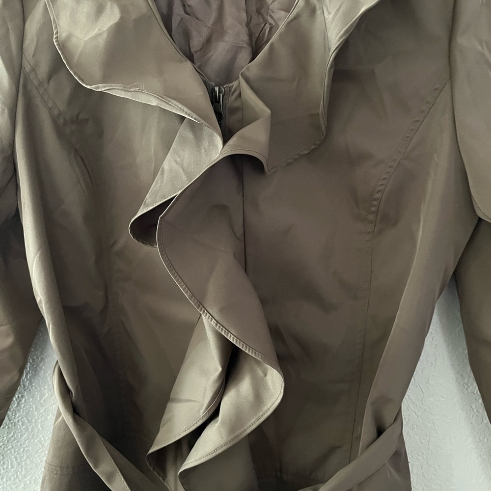 Cynthia Rowley Brown Ruffle Trench Coat - Picture 3 of 6